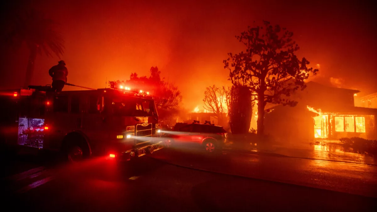 Economic Loss from LA Wildfires Could Reach $150 Billion: Report